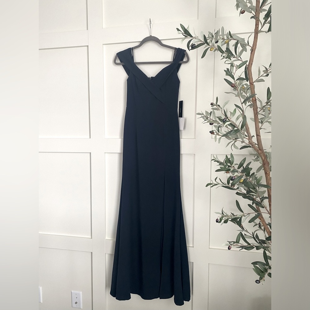 🆕 Lulus Navy Long Gown Dress